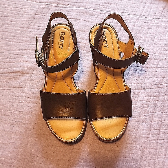 Born Shoes - Born sandals